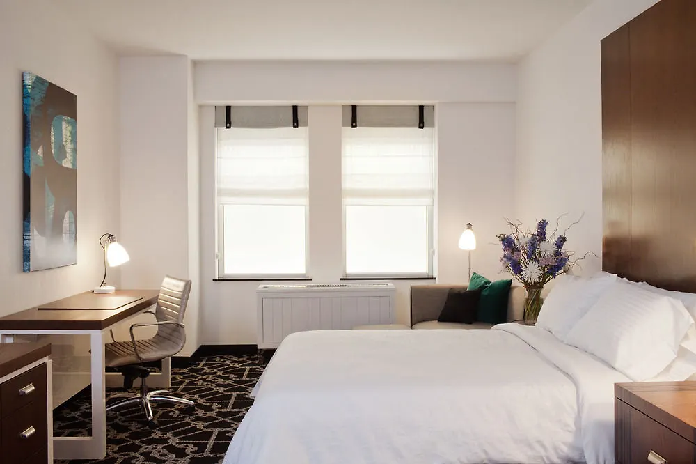 Hilton Brooklyn New York - Newly Renovated Hotel 4*,